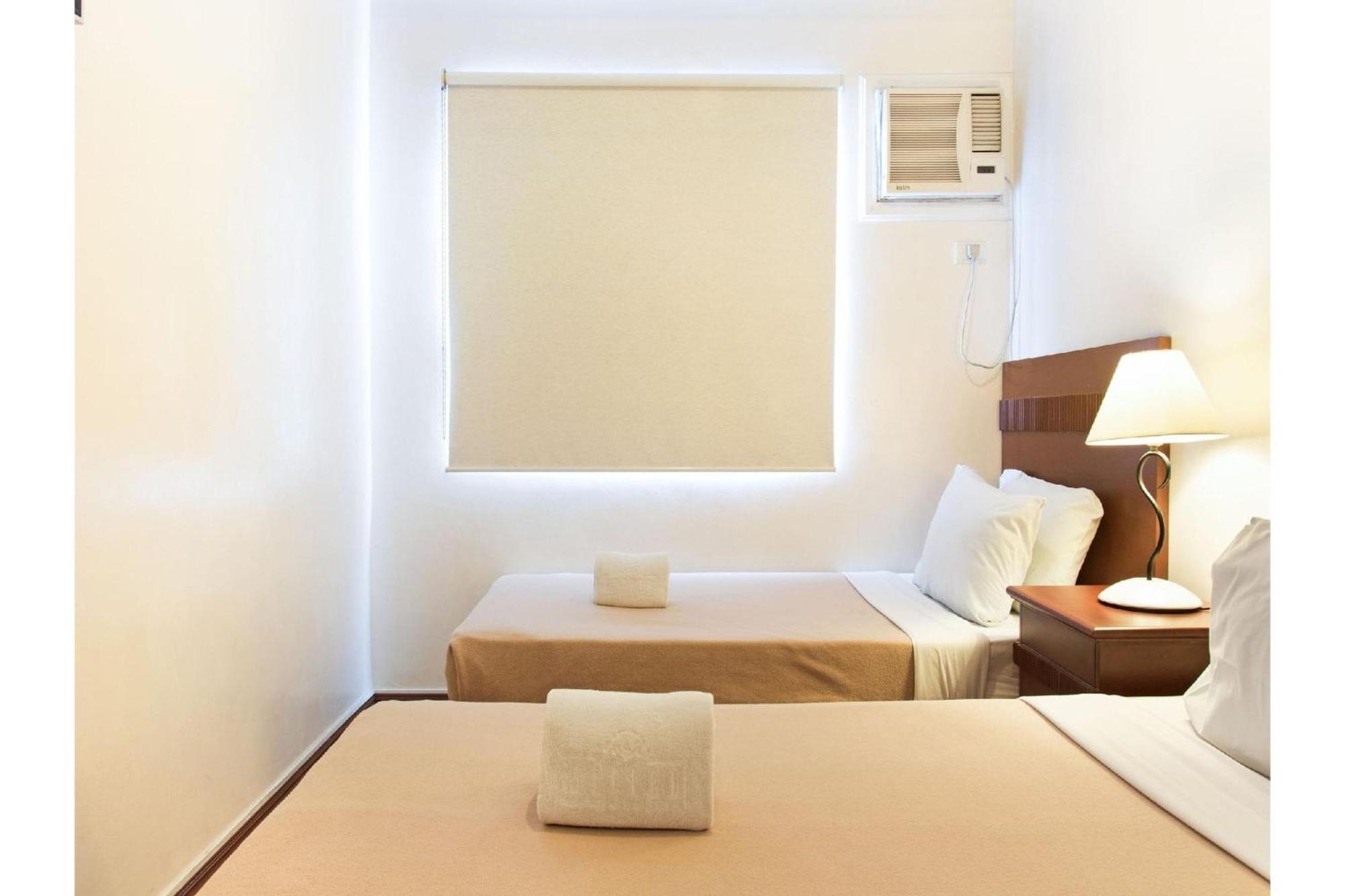 Townhouse Oak Avitel Hotel Near Osmena Highway, Pnr Pasay Station, Metro Manila 马卡蒂 外观 照片