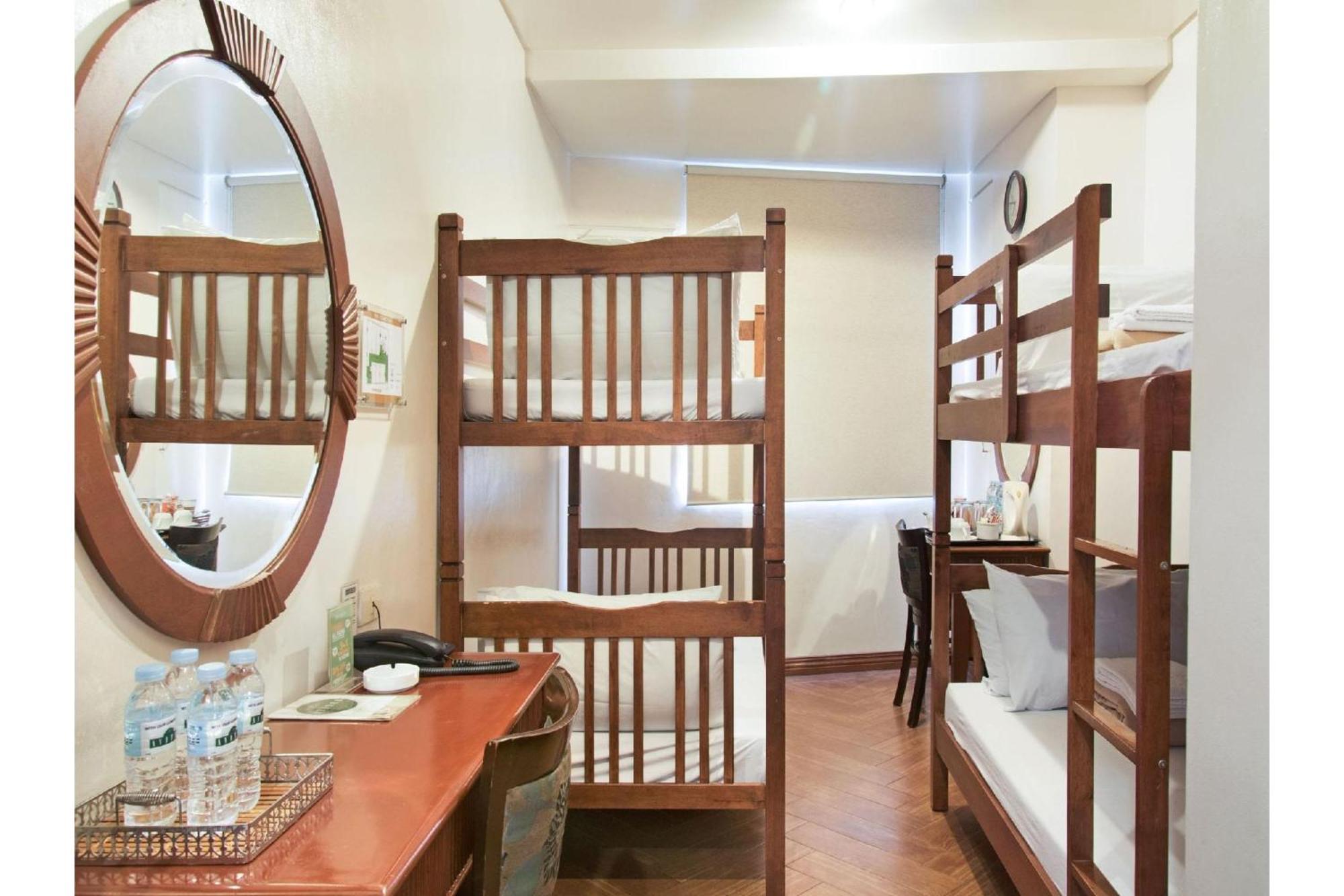 Townhouse Oak Metro Manila Near Osmena Highway Pnr Pasay Formerly Avitel Hotel 马卡蒂 外观 照片