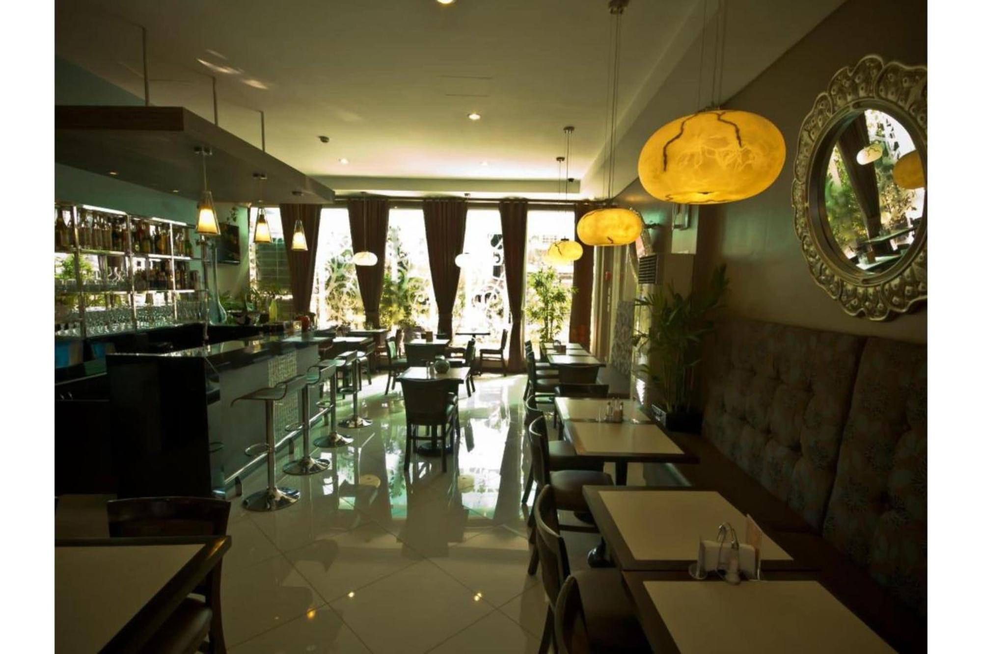 Townhouse Oak Avitel Hotel Near Osmena Highway, Pnr Pasay Station, Metro Manila 马卡蒂 外观 照片