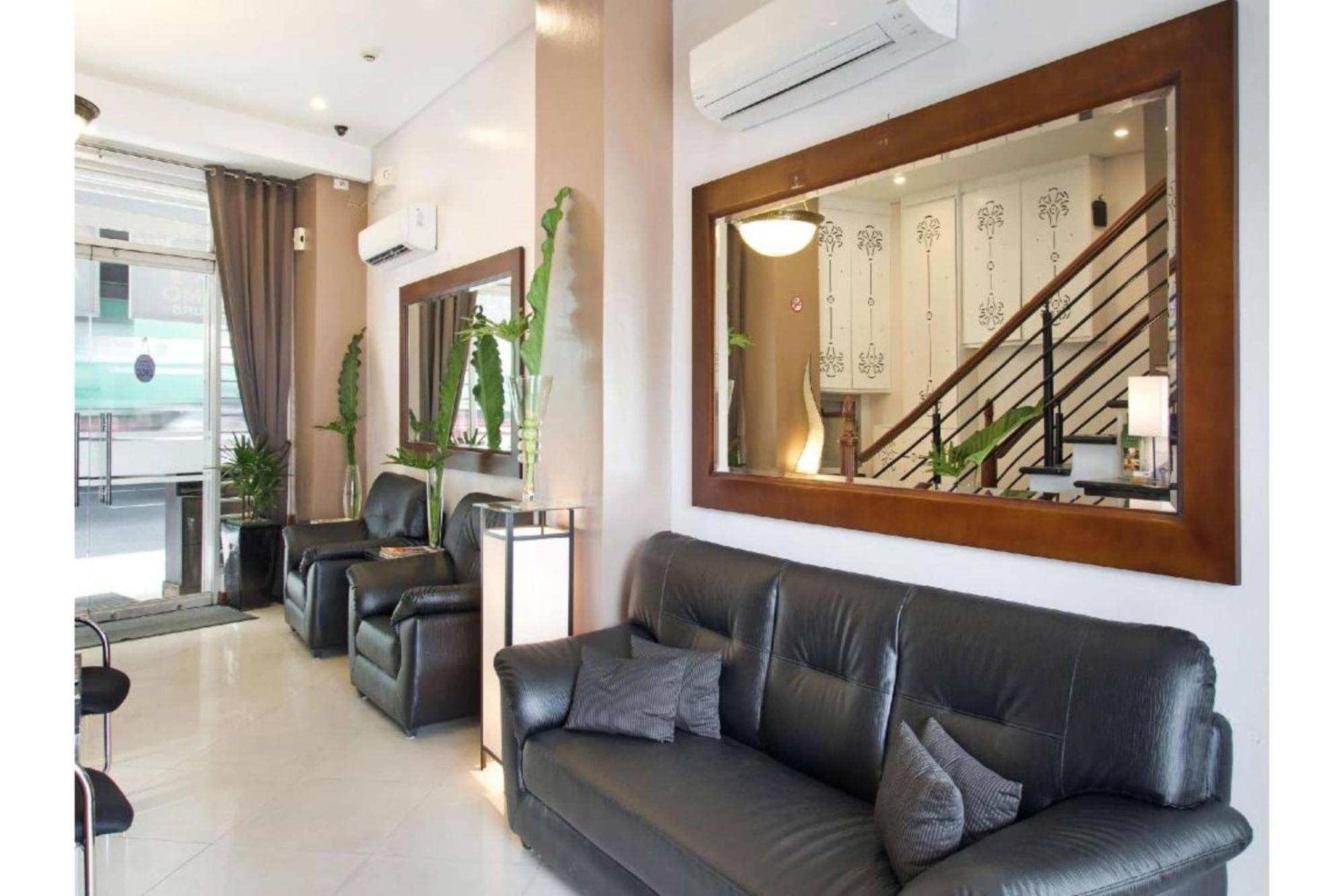 Townhouse Oak Avitel Hotel Near Osmena Highway, Pnr Pasay Station, Metro Manila 马卡蒂 外观 照片