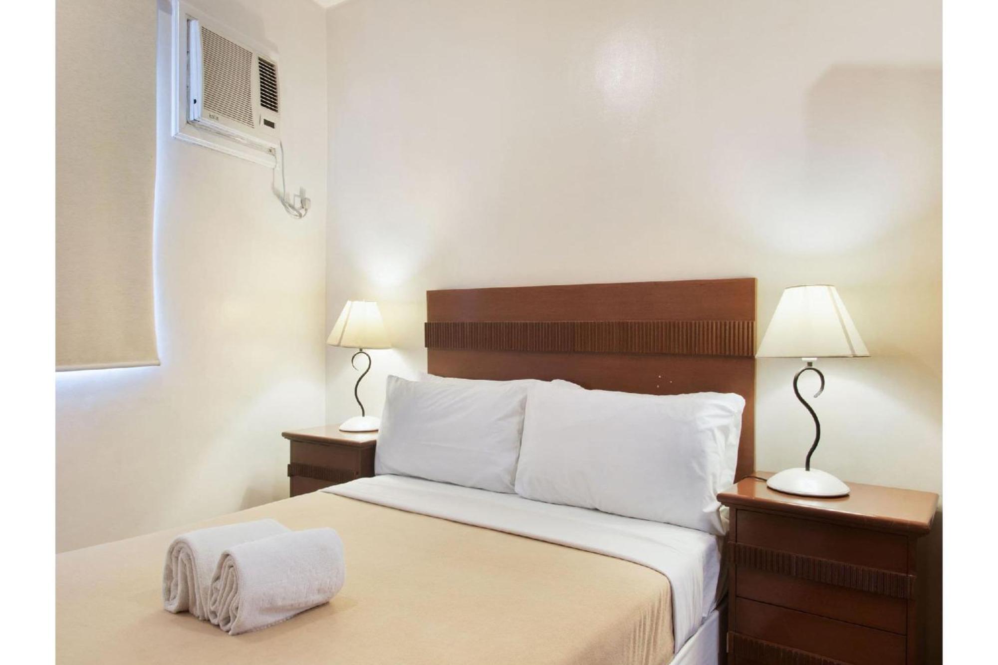 Townhouse Oak Avitel Hotel Near Osmena Highway, Pnr Pasay Station, Metro Manila 马卡蒂 外观 照片